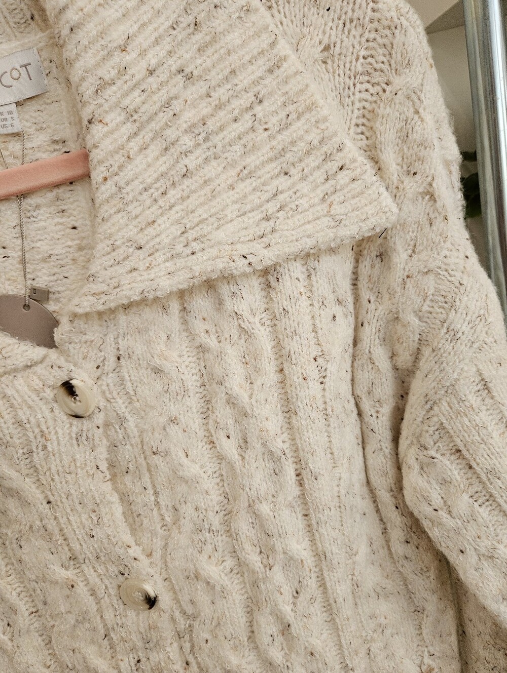 Chunky Cable Knit Collared Cardi - Picture 2 of 11